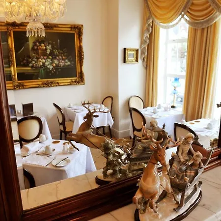 The Blarney Stone 4*
